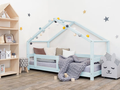 Cabin bed with Lucky barriers