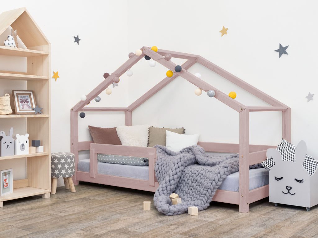 Cabin bed with Lucky barriers