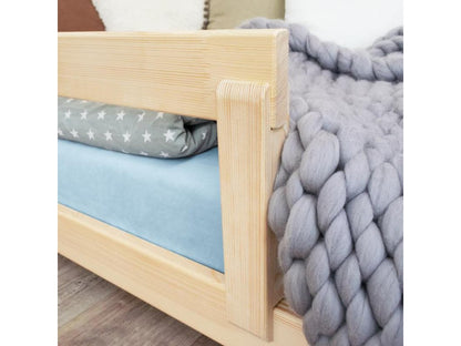 Cabin bed with Lucky barriers