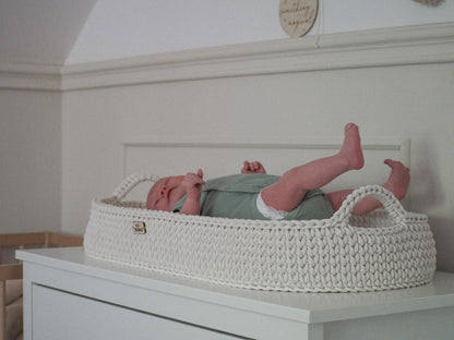 Crochet baby changing basket with mattress