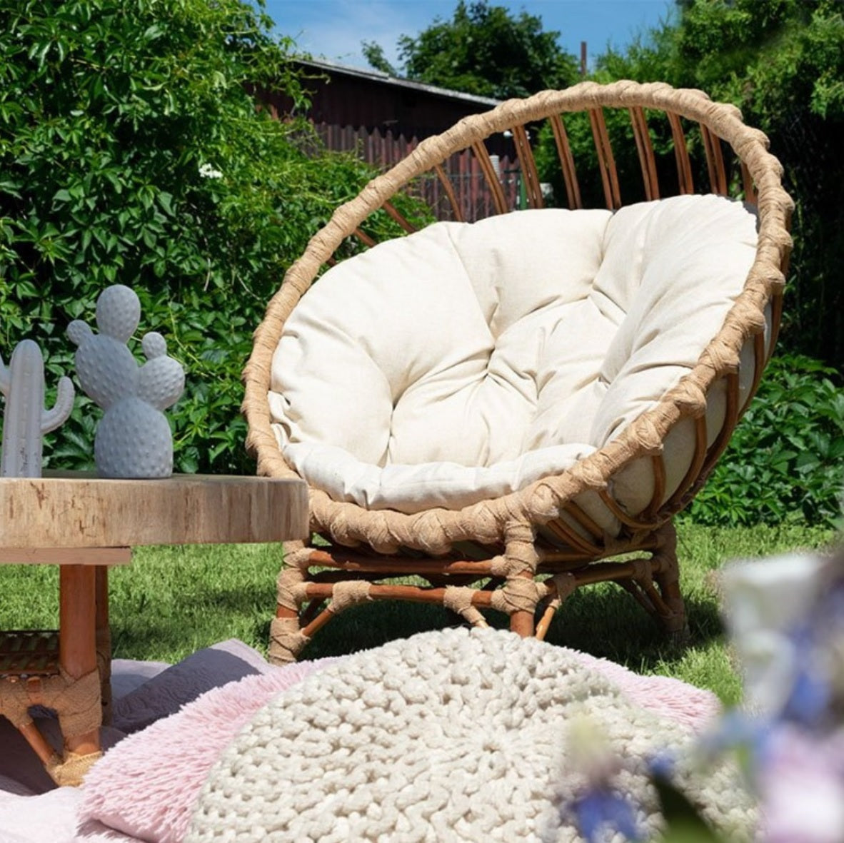 Round Willow Wood Garden Armchair CLER