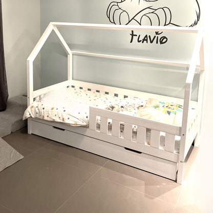 Cama de cabine infantil com barreiras com barras e gavetas