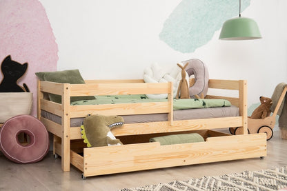 CPD child bed with drawer