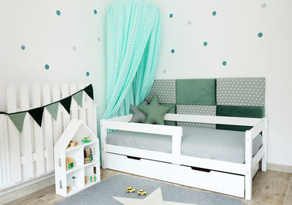 Simple child bed with color drawer