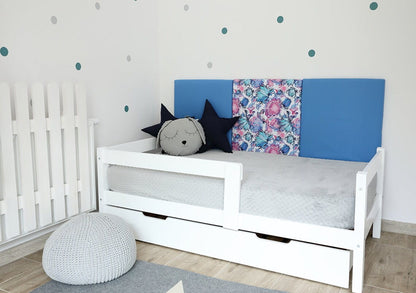 Simple child bed with color drawer