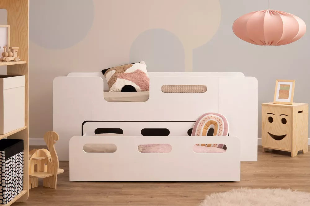 Children's bed with pee drawer