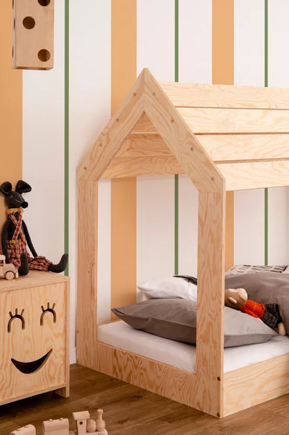 Moon M cabin bed