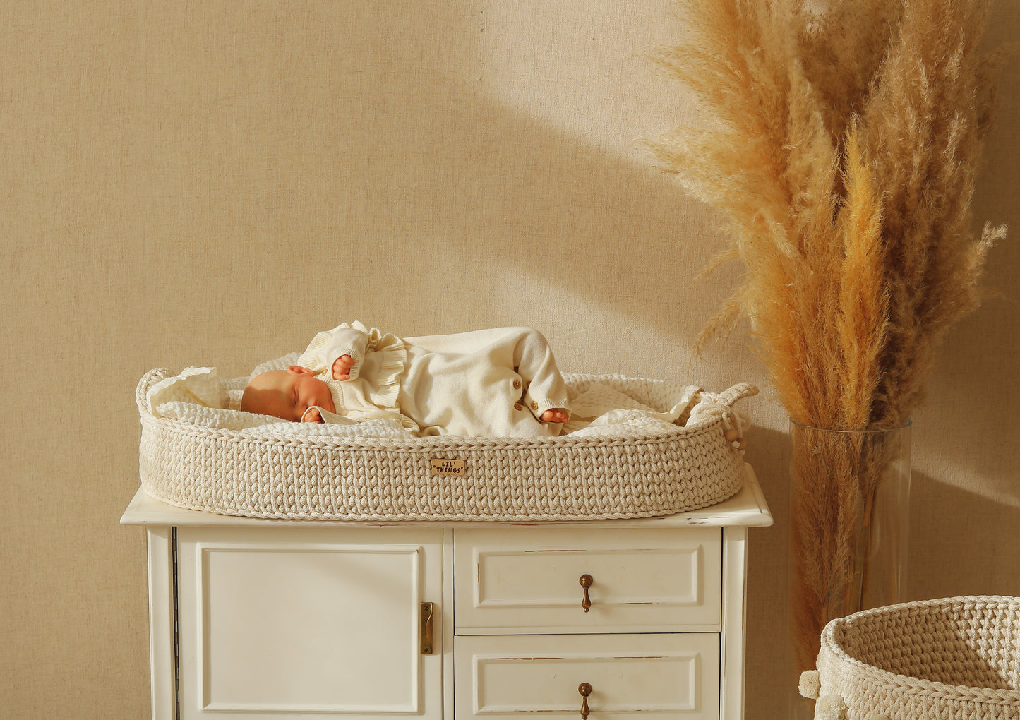 Crochet baby changing basket with mattress