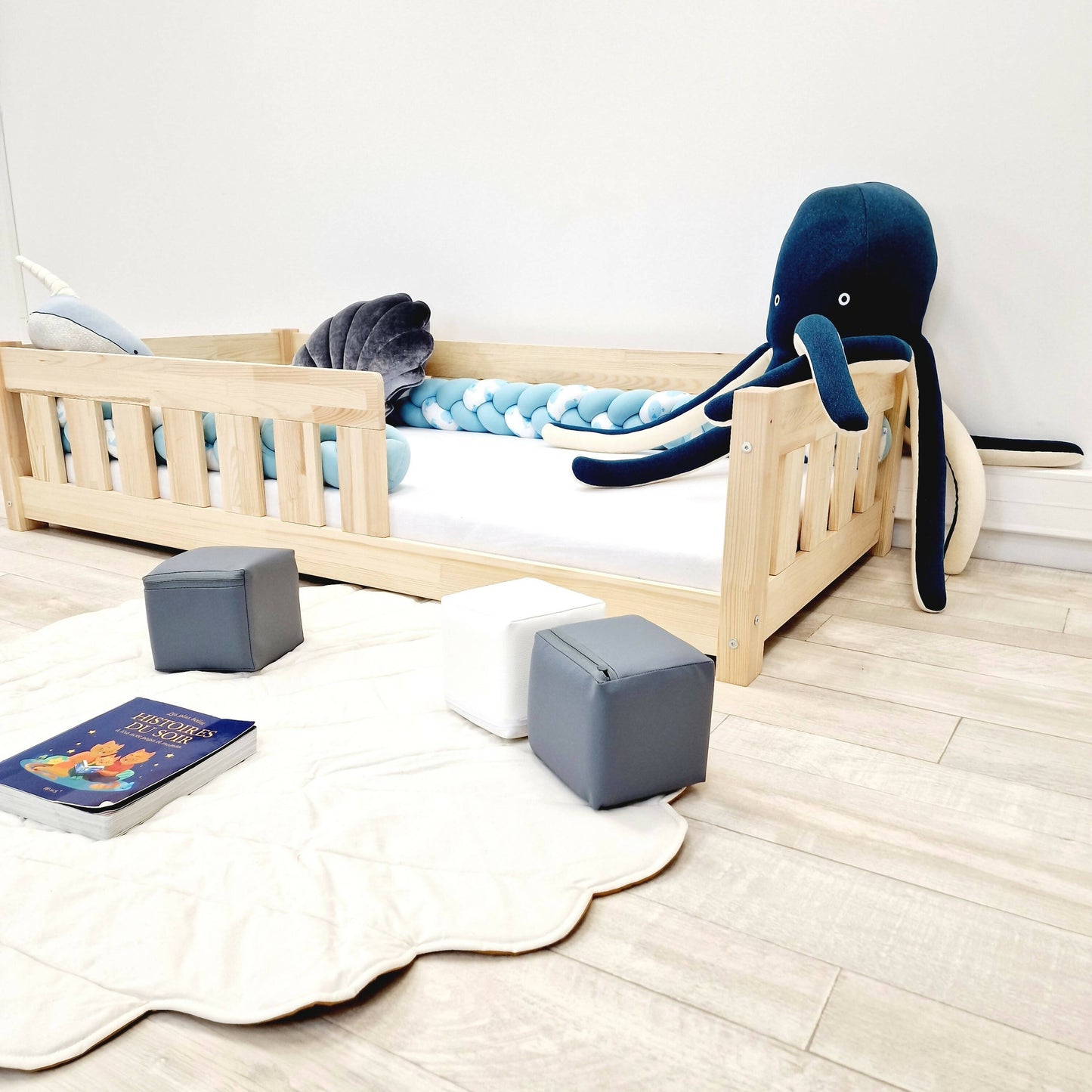 Letto per bambini semplice con sbarre